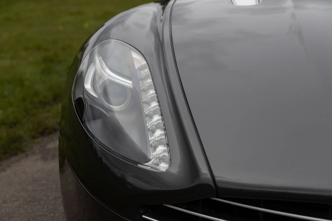 2014 Aston Martin Rapide - Image 16 of 31