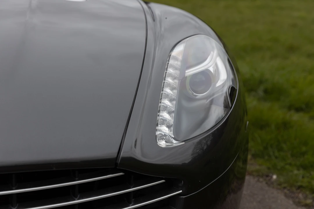 2014 Aston Martin Rapide - Image 17 of 31