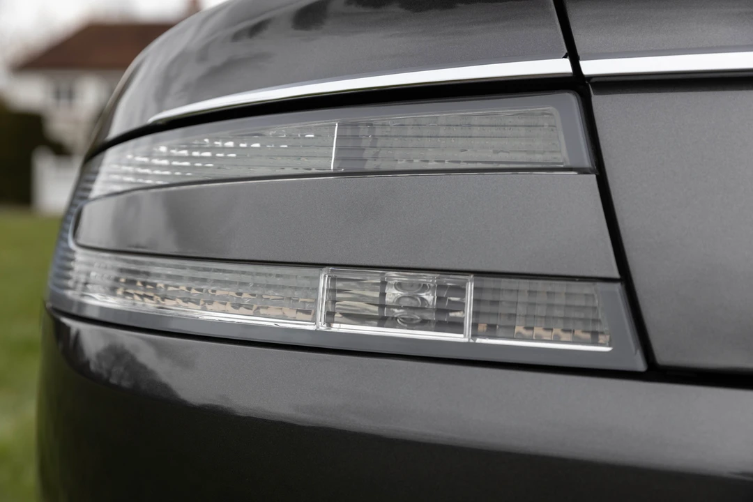 2014 Aston Martin Rapide - Image 23 of 31