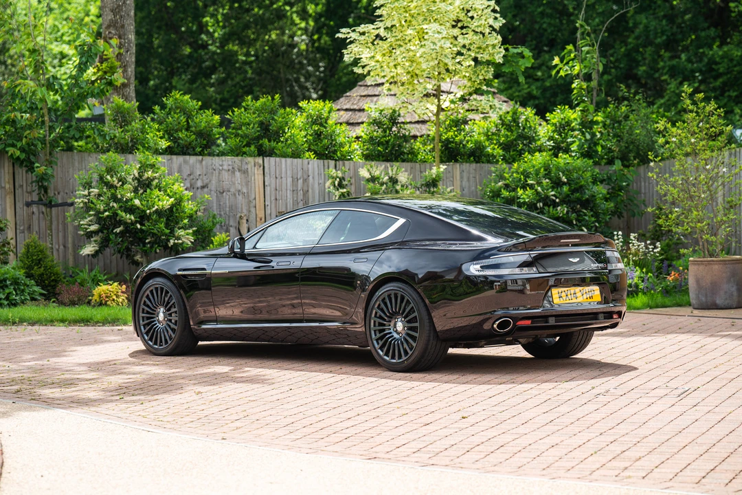 2014 Aston Martin Rapide - Image 17 of 31