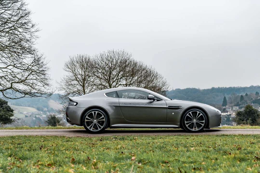 2014 Aston Martin V12 Vantage (2010-2018) - Image 14 of 31