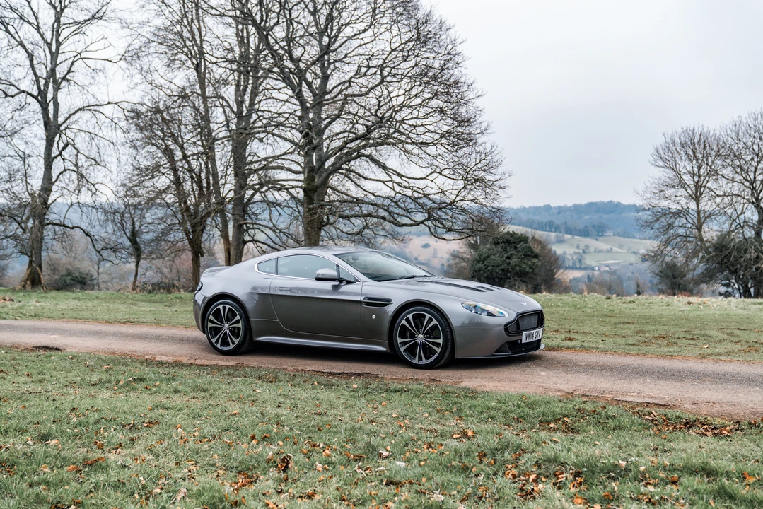 2014 Aston Martin V12 Vantage (2010-2018) - Image 16 of 31