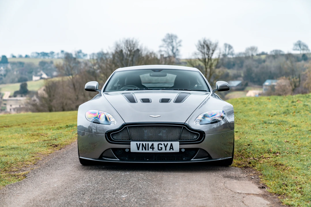 2014 Aston Martin V12 Vantage (2010-2018) - Image 17 of 31