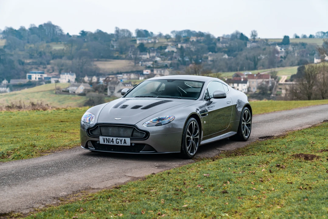 2014 Aston Martin V12 Vantage (2010-2018) - Image 18 of 31