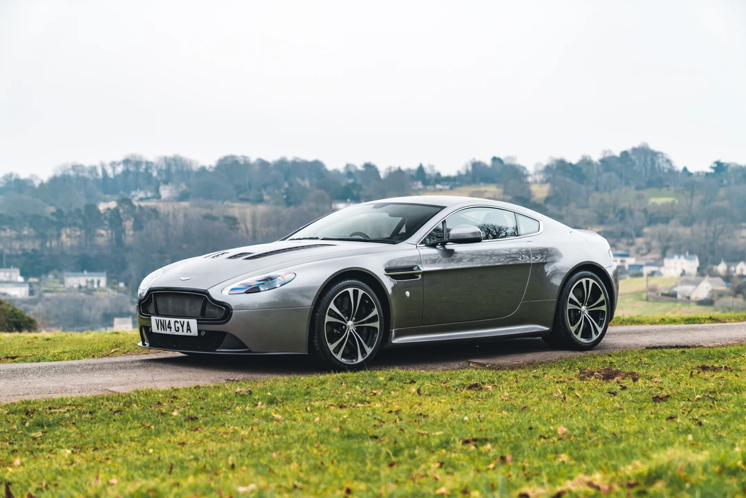 2014 Aston Martin V12 Vantage (2010-2018) - Image 19 of 31