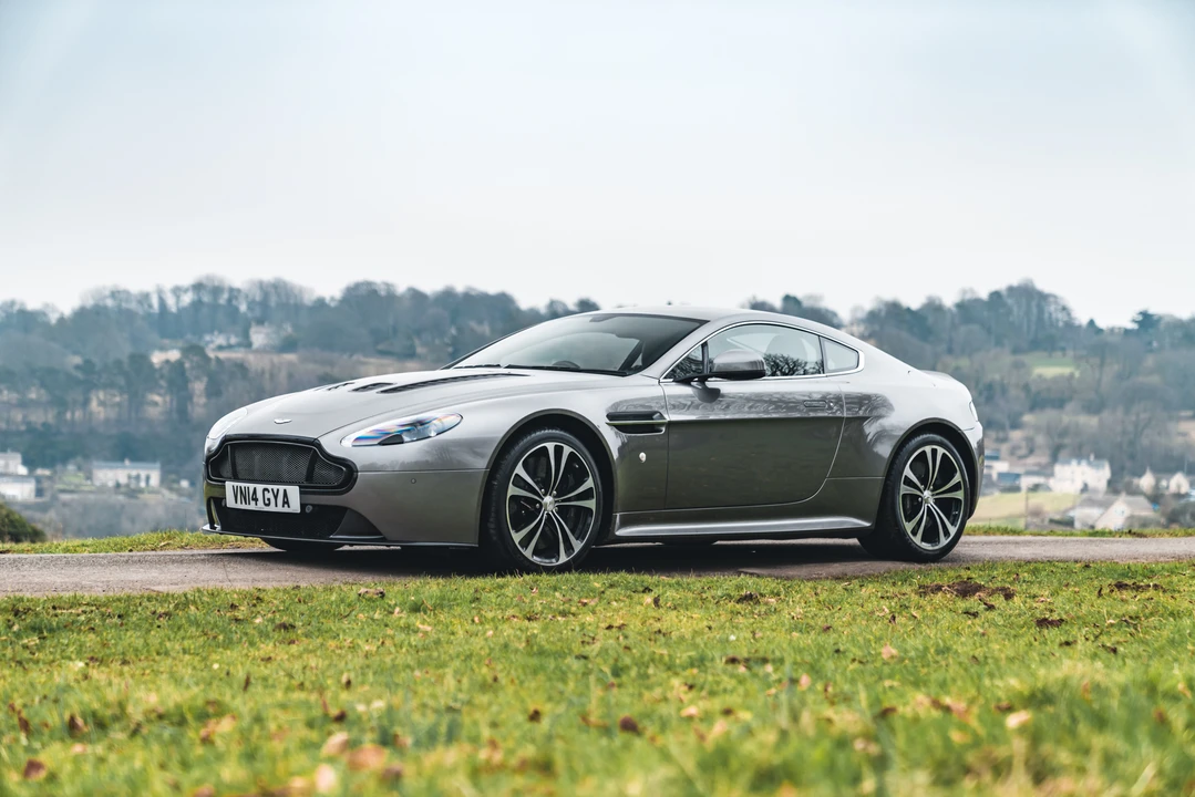 2014 Aston Martin V12 Vantage (2010-2018) - Image 5 of 31