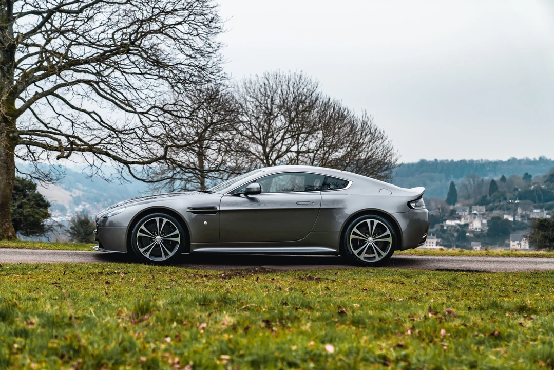 2014 Aston Martin V12 Vantage (2010-2018) - Image 6 of 31