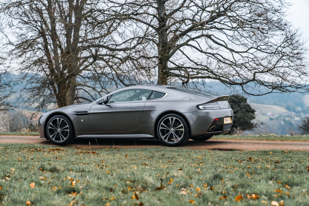 2014 Aston Martin V12 Vantage (2010-2018) - Image 8 of 31