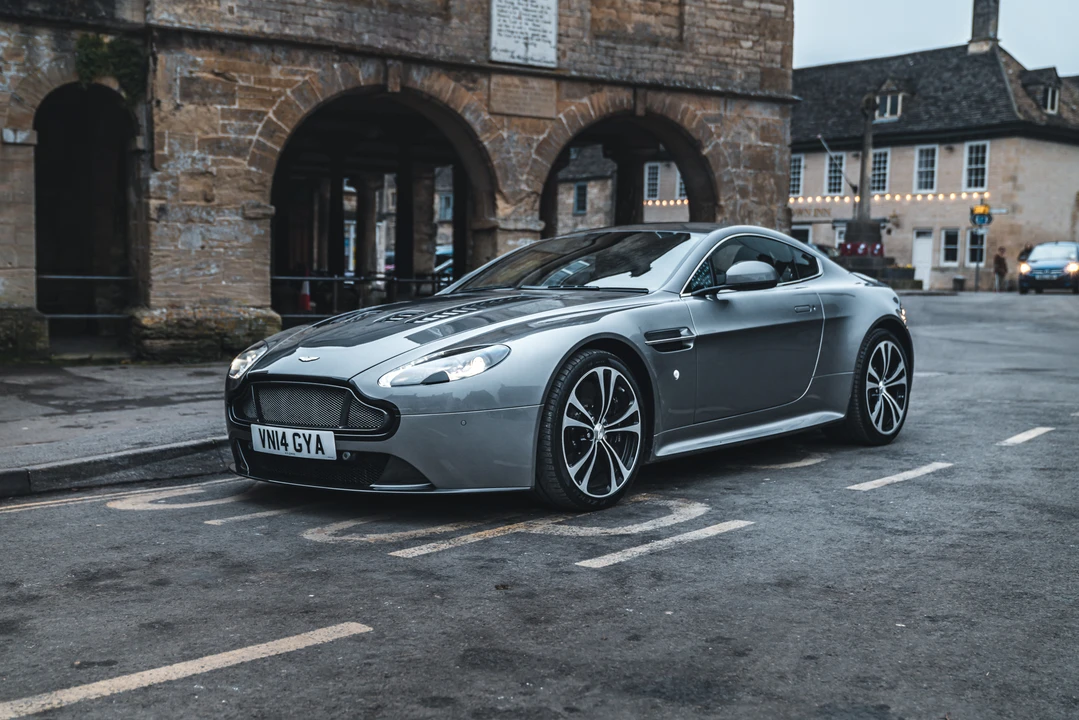 2014 Aston Martin V12 Vantage (2010-2018) - Image 30 of 31