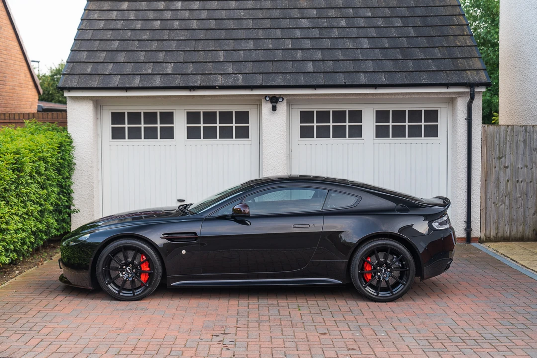 2014 Aston Martin V12 Vantage (2010-2018) - Image 5 of 31