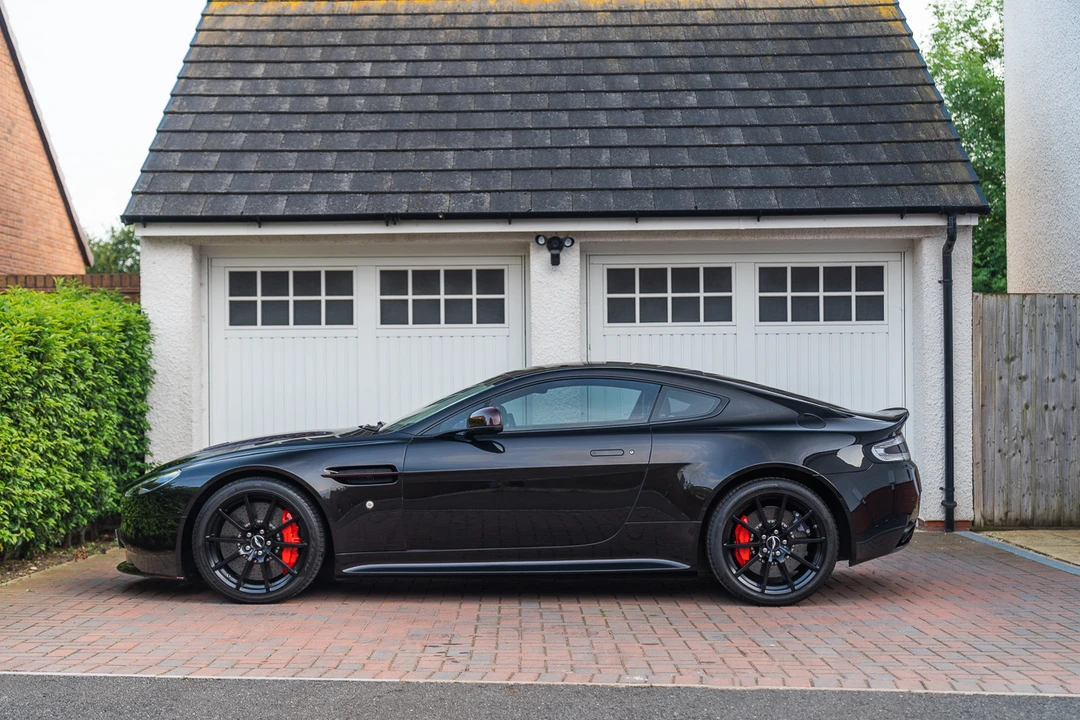 2014 Aston Martin V12 Vantage (2010-2018) - Image 13 of 31