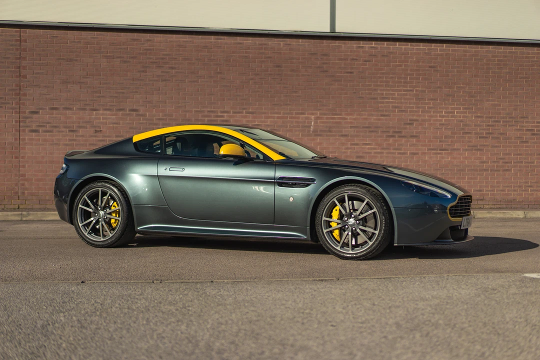 2014 Aston Martin V8 Vantage (2006-2017) - Image 19 of 31