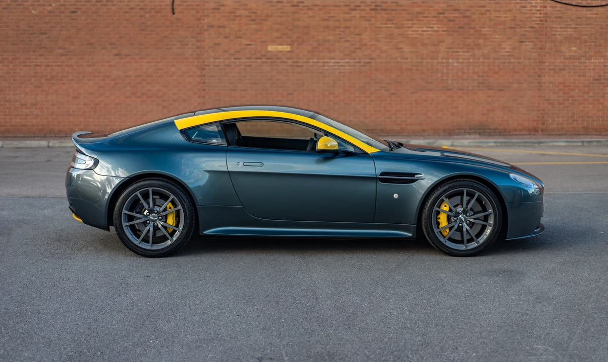 2014 Aston Martin V8 Vantage (2006-2017) - Image 20 of 31