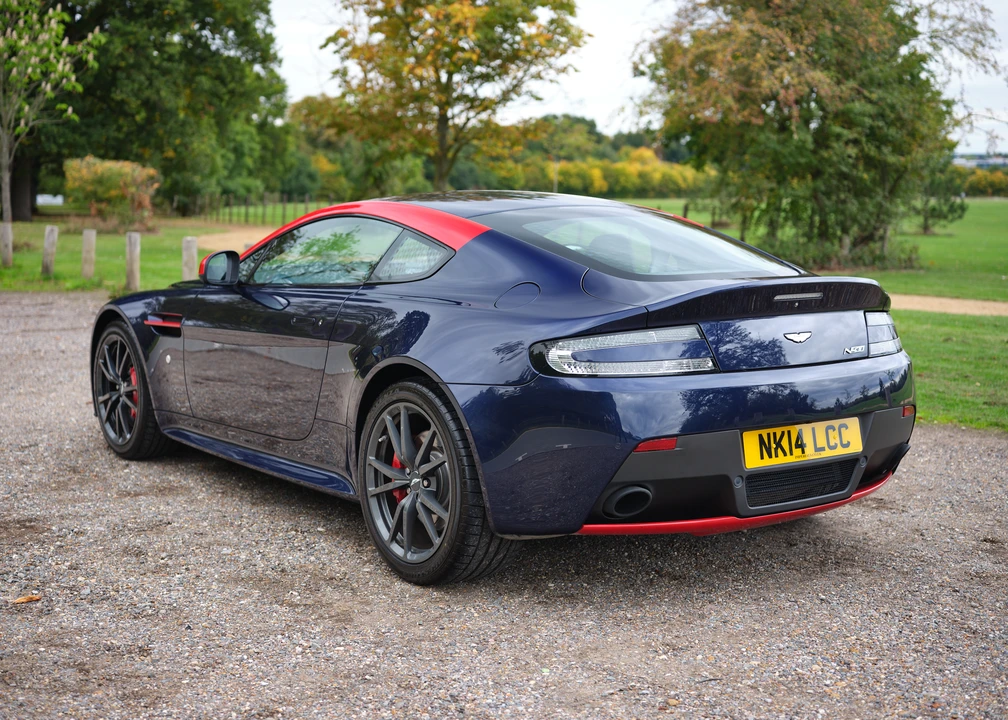2014 Aston Martin V8 Vantage (2006-2017) - Image 17 of 31