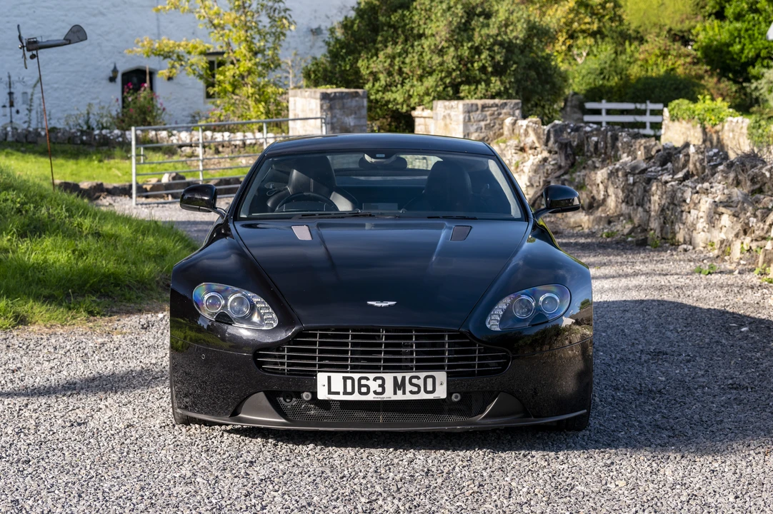2013 Aston Martin V8 Vantage (2006-2017) - Image 3 of 31