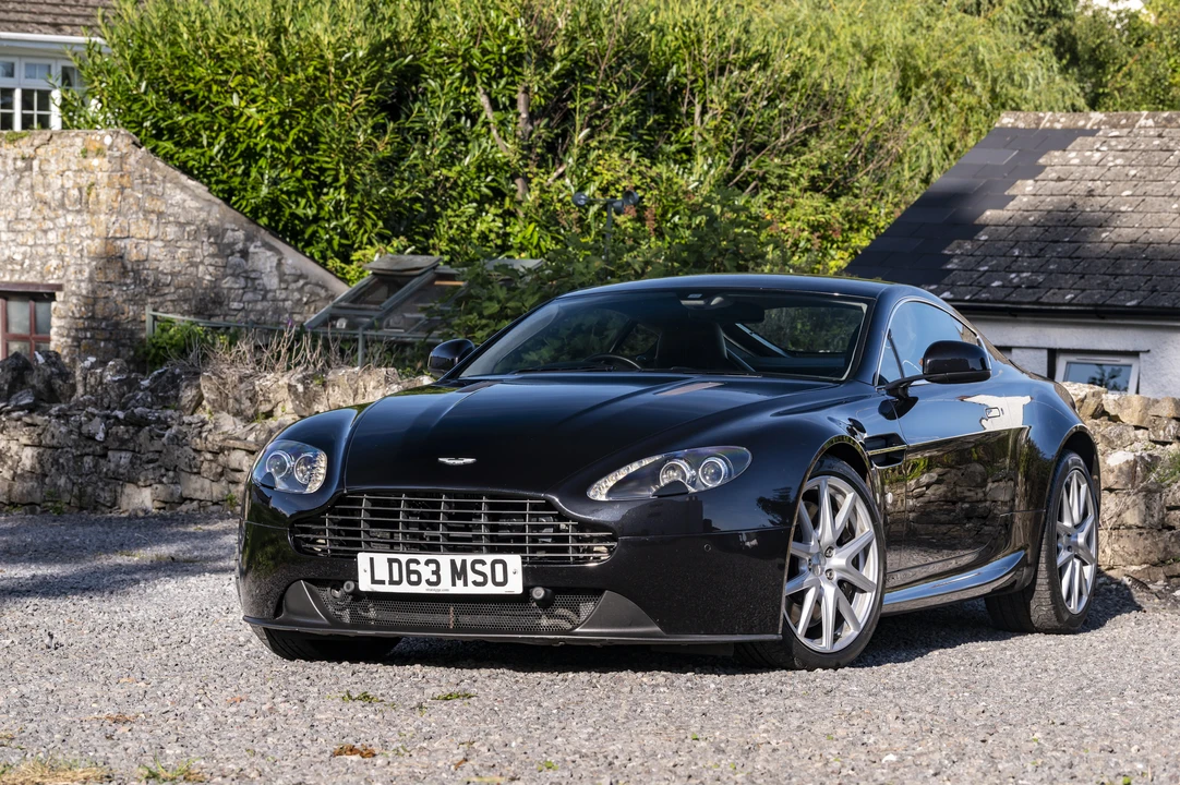 2013 Aston Martin V8 Vantage (2006-2017) - Image 10 of 31
