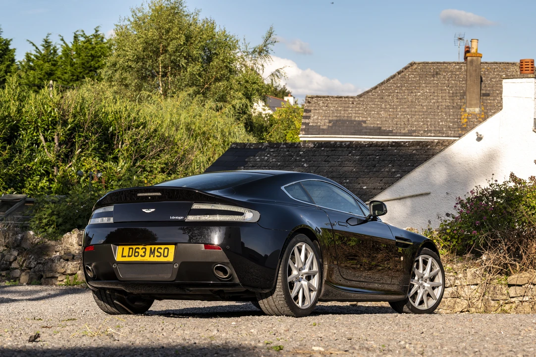 2013 Aston Martin V8 Vantage (2006-2017) - Image 6 of 31