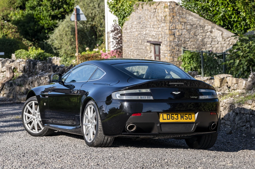 2013 Aston Martin V8 Vantage (2006-2017) - Image 8 of 31