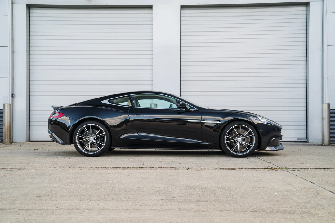 2014 Aston Martin Vanquish 2nd Gen - Image 5 of 31