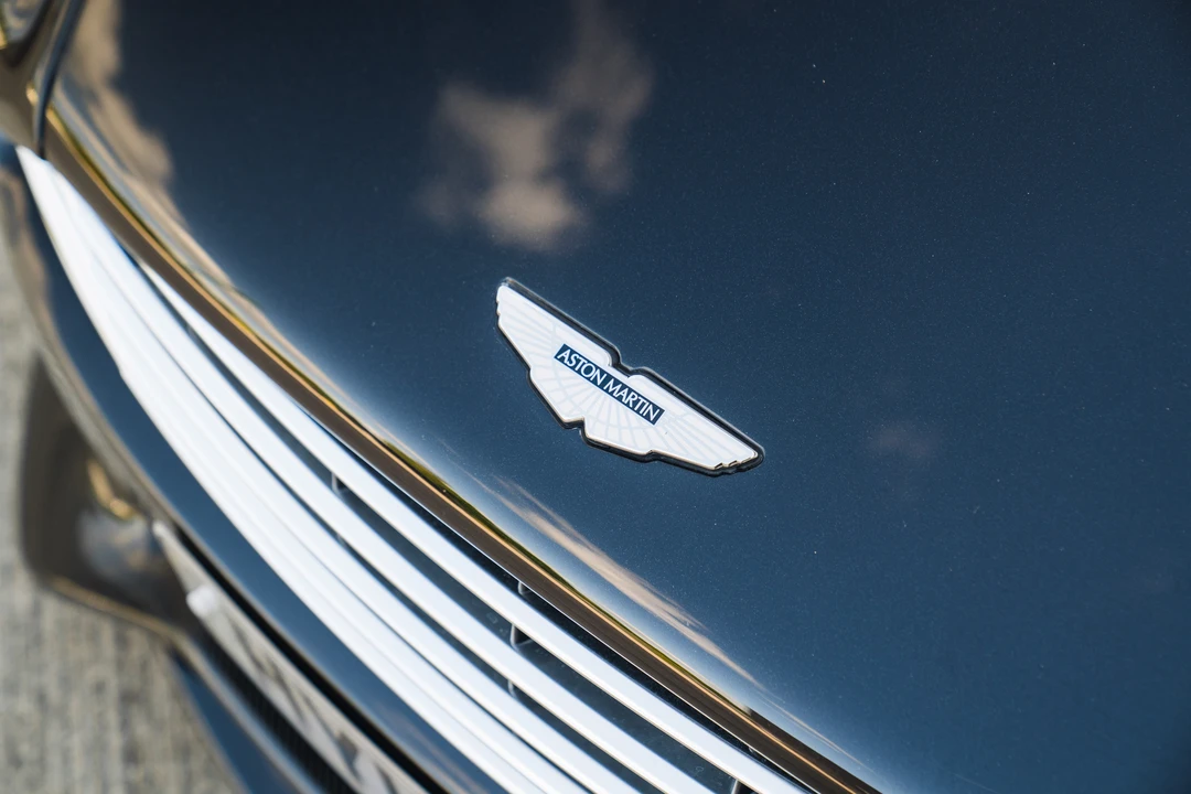 2014 Aston Martin Vanquish 2nd Gen - Image 19 of 31