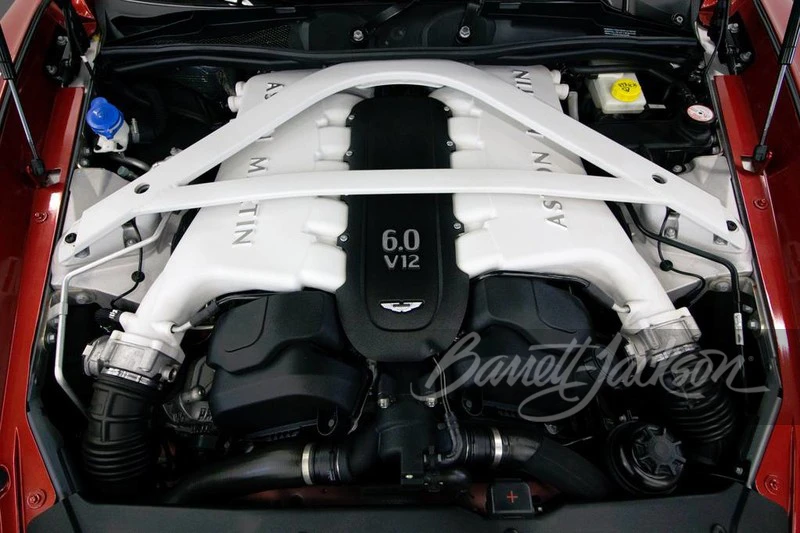2014 Aston Martin Vanquish 2nd Gen - Image 2 of 15