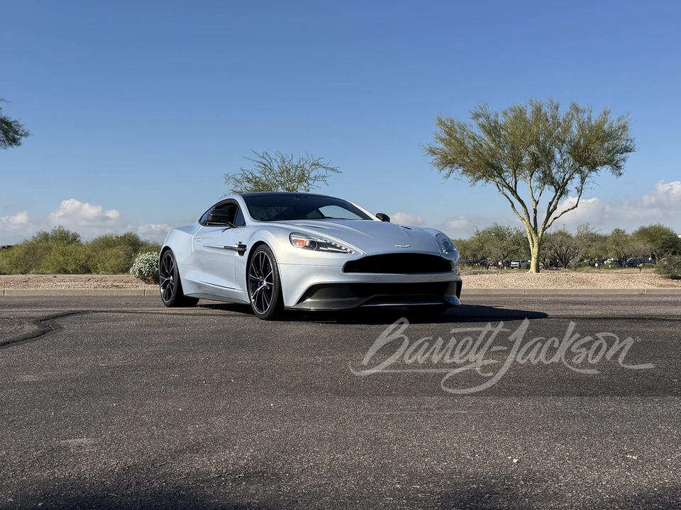 2014 Aston Martin Vanquish 2nd Gen - Image 9 of 16