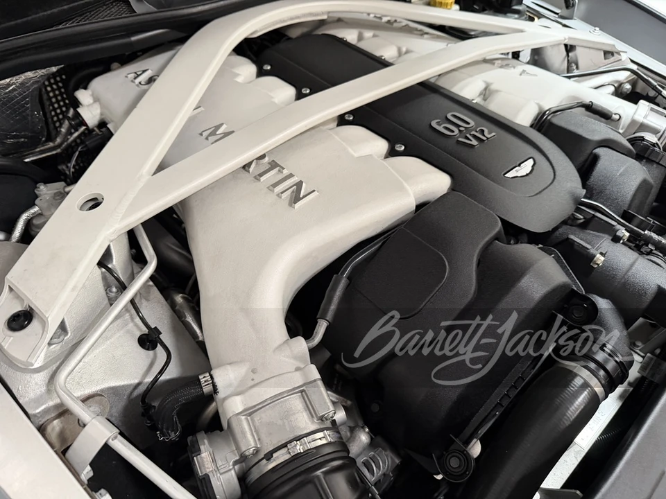 2014 Aston Martin Vanquish 2nd Gen - Image 11 of 16