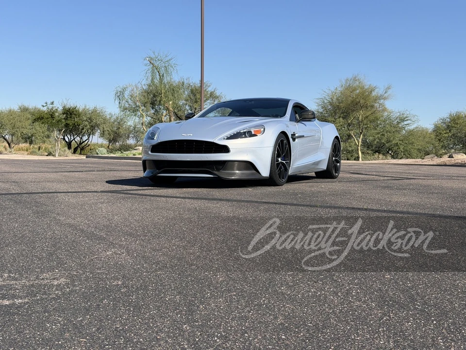 2014 Aston Martin Vanquish 2nd Gen - Image 15 of 16