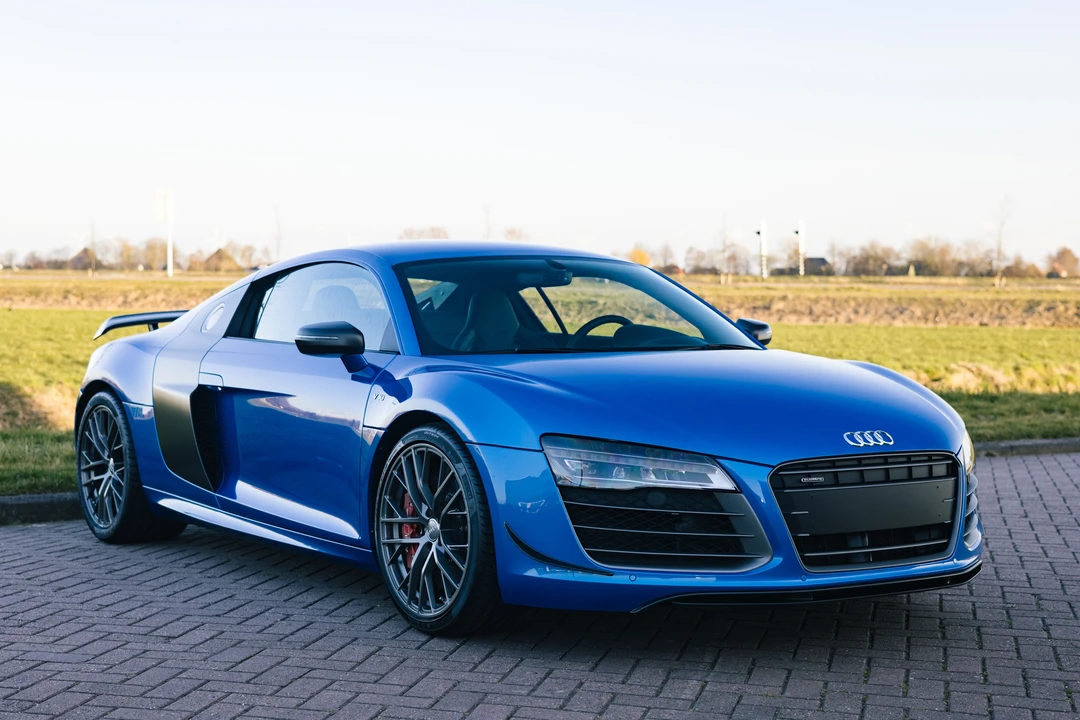 2014 Audi 42 R8 - Image 2 of 31