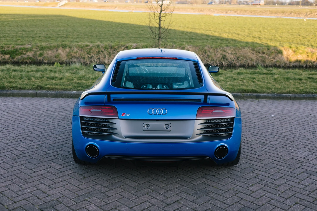 2014 Audi 42 R8 - Image 20 of 31