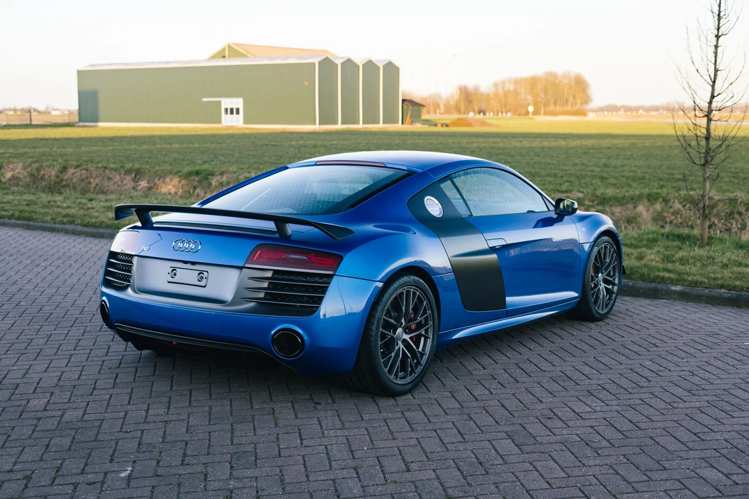 2014 Audi 42 R8 - Image 8 of 31