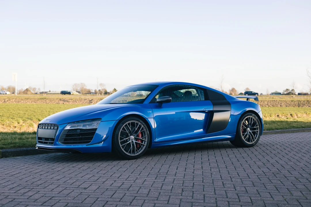 2014 Audi 42 R8 - Image 14 of 31
