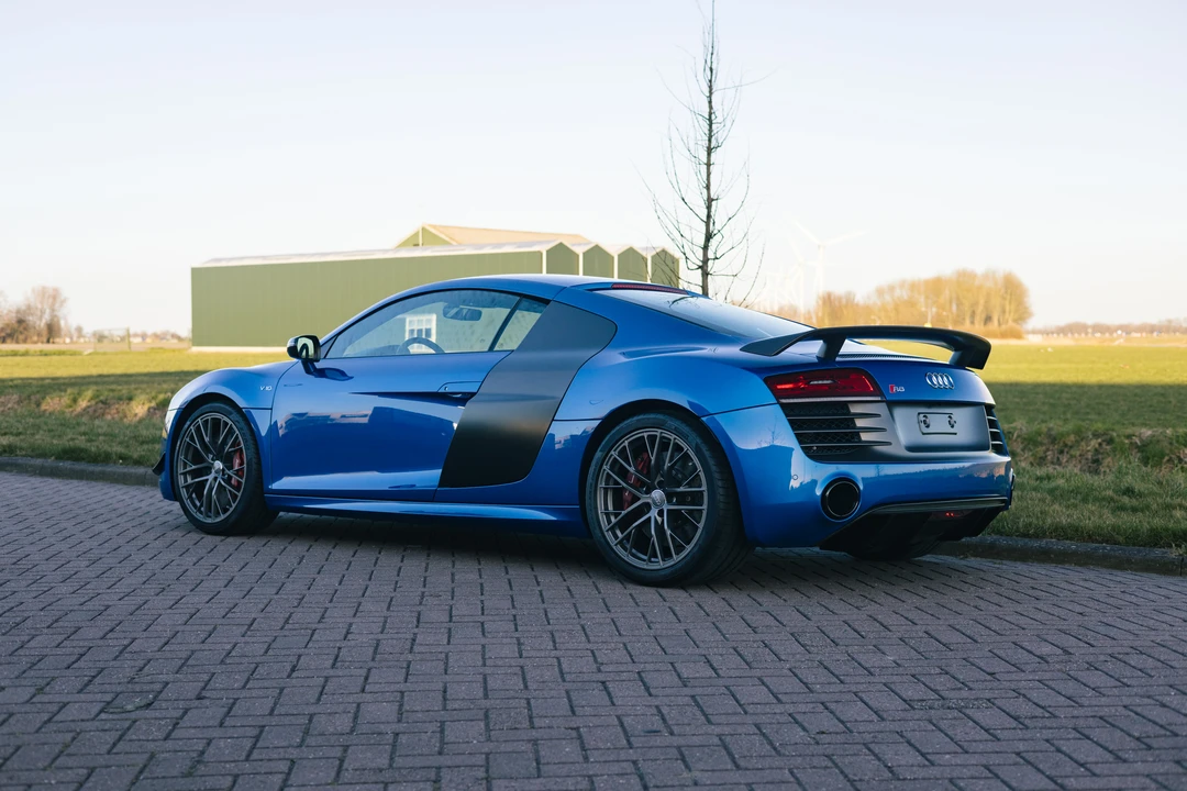 2014 Audi 42 R8 - Image 6 of 31