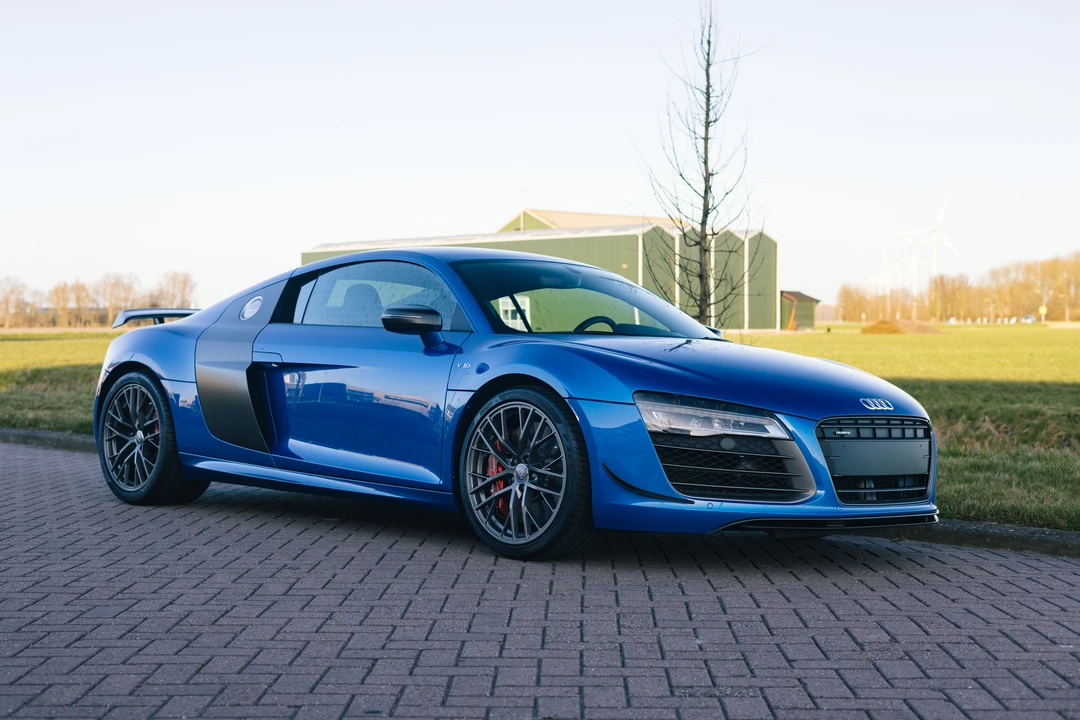 2014 Audi 42 R8 - Image 10 of 31