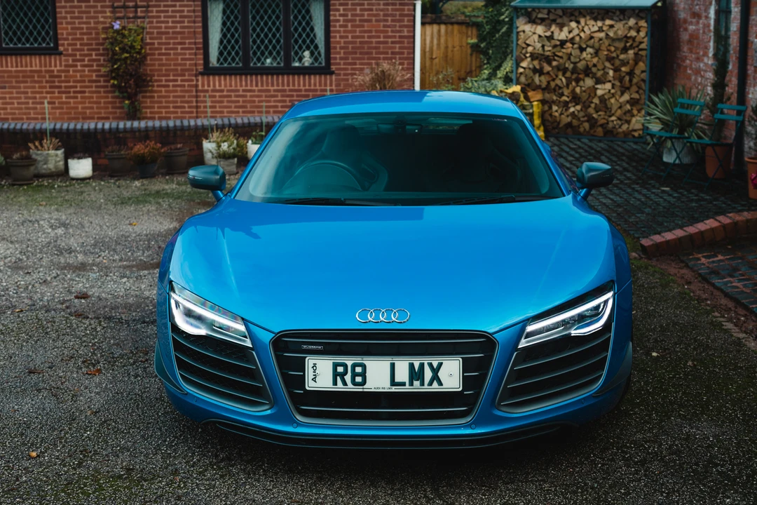 2014 Audi 42 R8 - Image 8 of 31