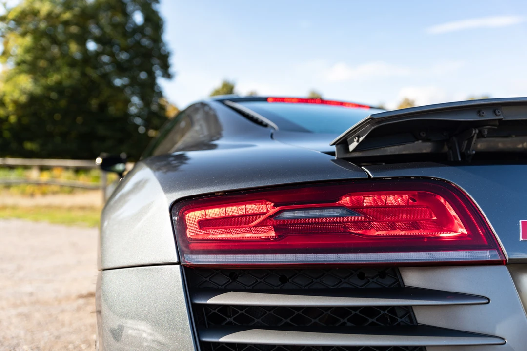 2014 Audi 42 R8 - Image 24 of 31