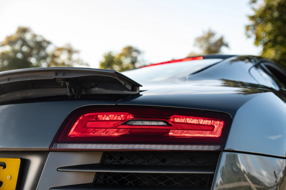 2014 Audi 42 R8 - Image 23 of 31