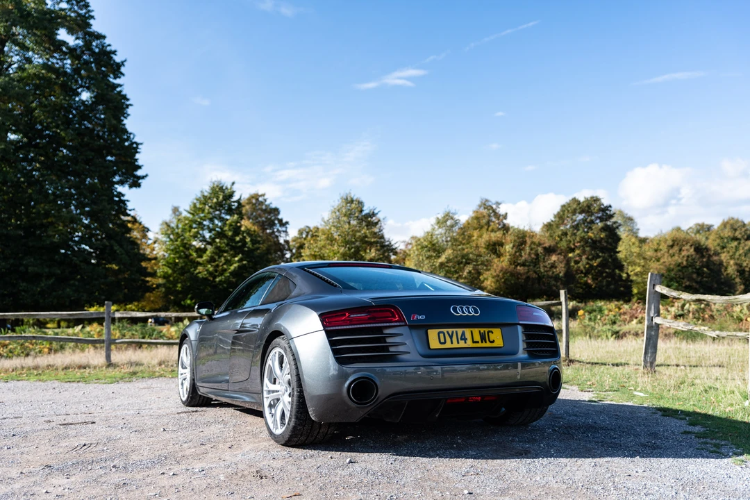 2014 Audi 42 R8 - Image 13 of 31