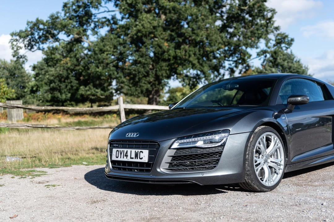 2014 Audi 42 R8 - Image 10 of 31