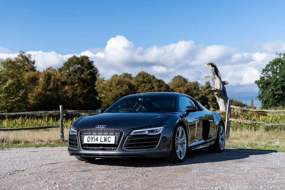 2014 Audi 42 R8 - Image 8 of 31