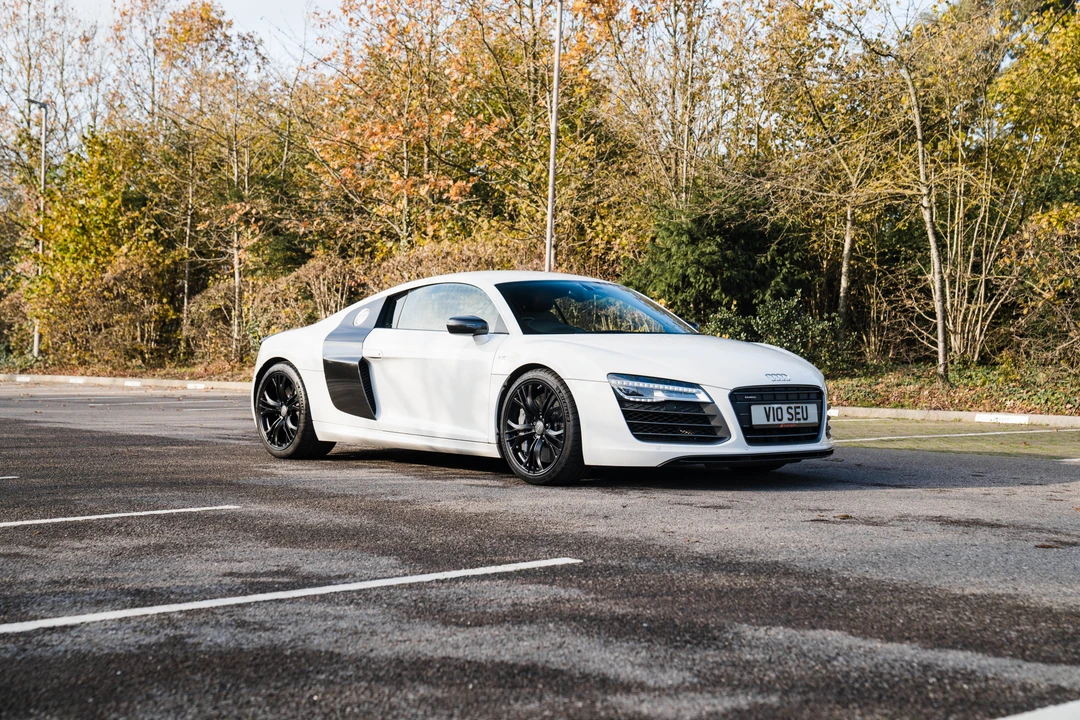 2014 Audi 42 R8 - Image 4 of 31