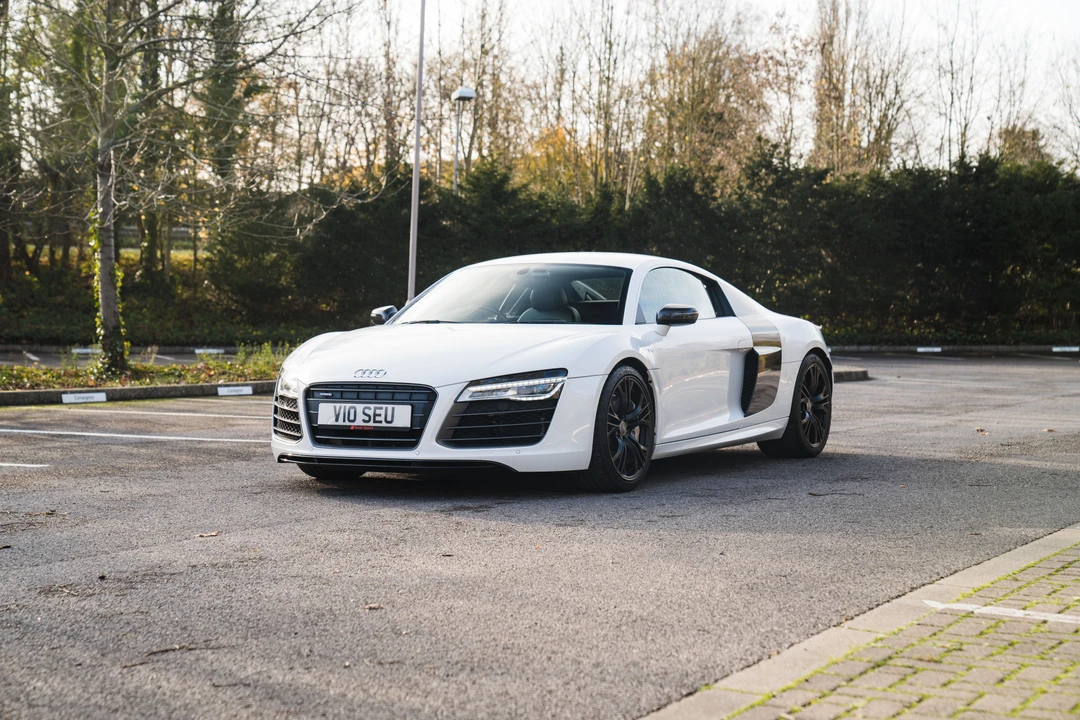 2014 Audi 42 R8 - Image 10 of 31