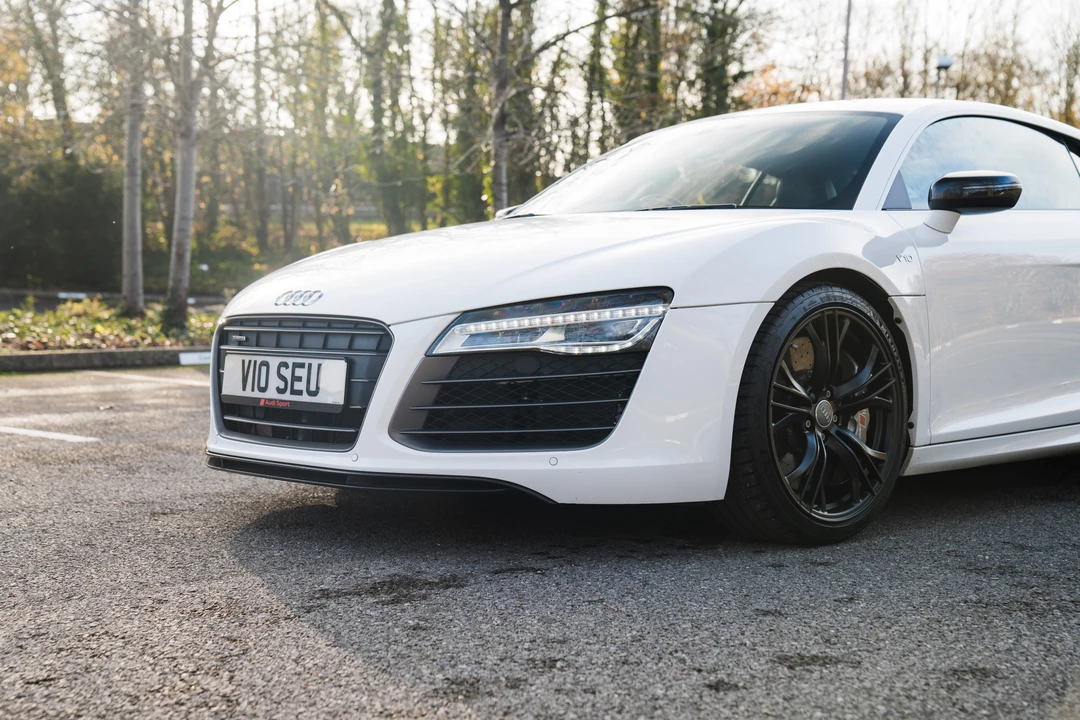 2014 Audi 42 R8 - Image 17 of 31