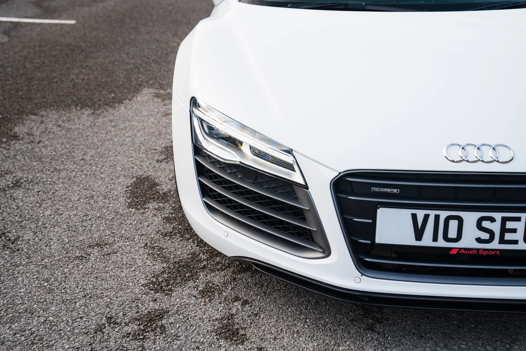 2014 Audi 42 R8 - Image 18 of 31