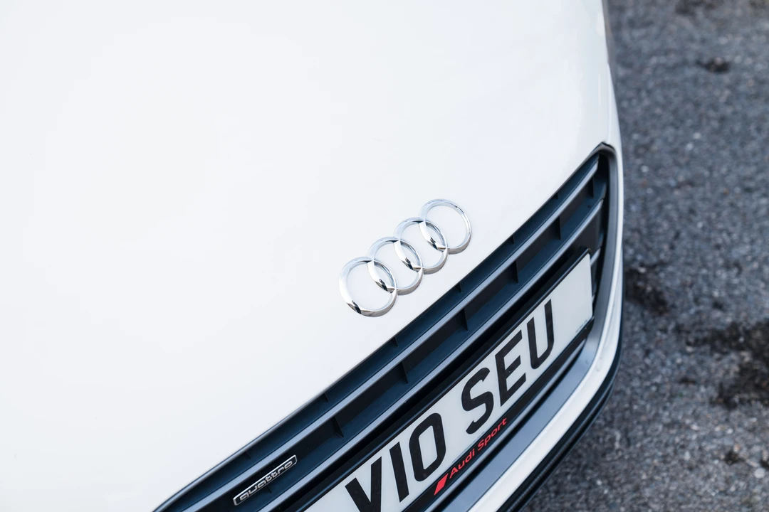 2014 Audi 42 R8 - Image 21 of 31