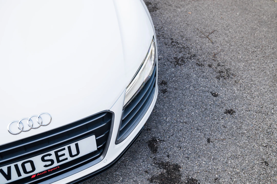 2014 Audi 42 R8 - Image 23 of 31