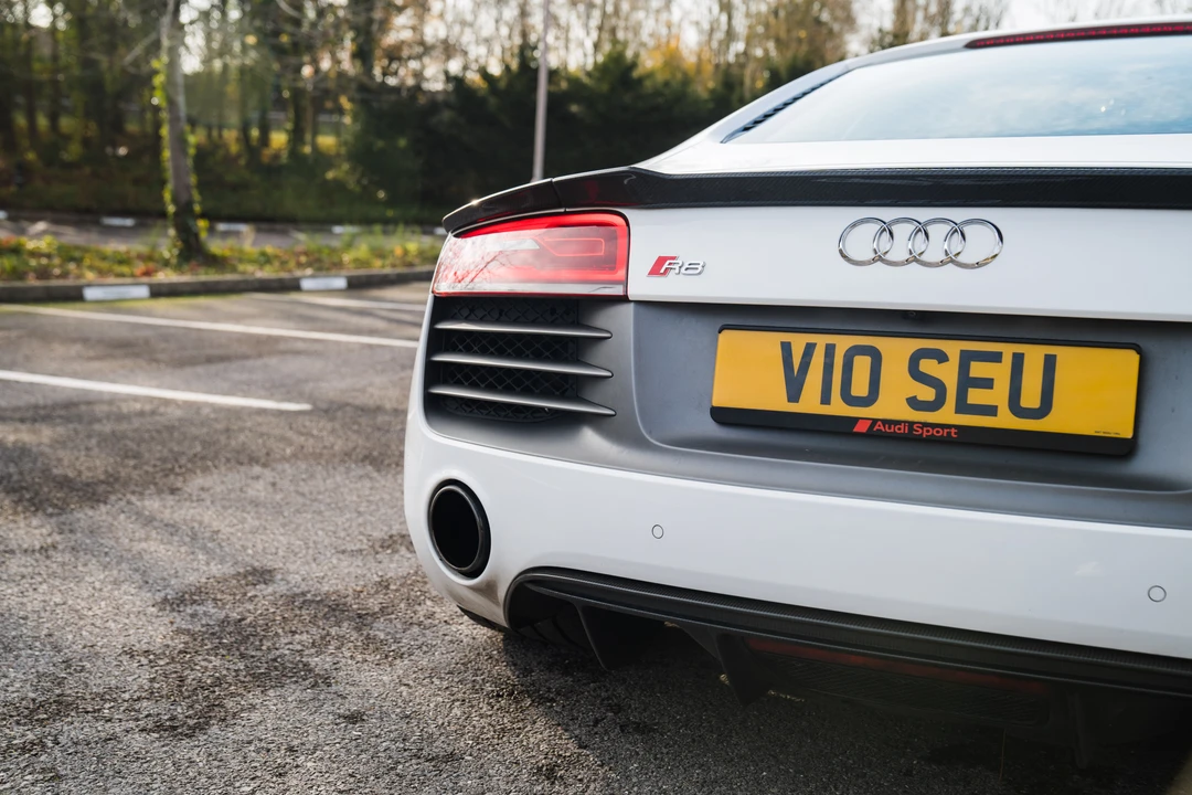 2014 Audi 42 R8 - Image 27 of 31