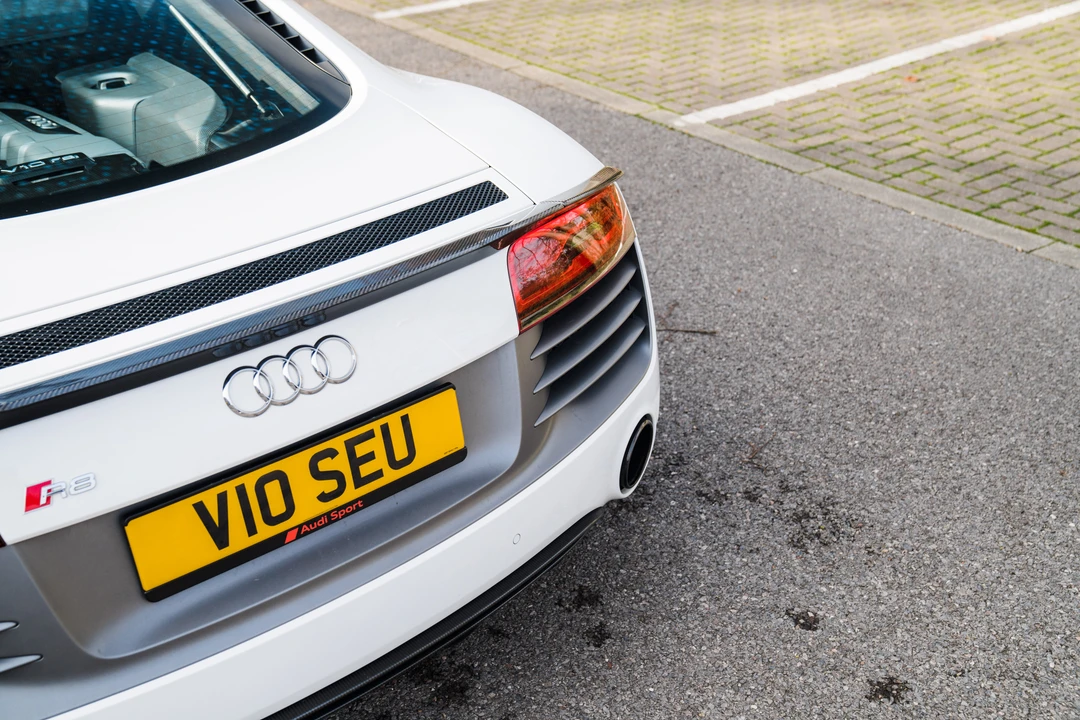 2014 Audi 42 R8 - Image 28 of 31