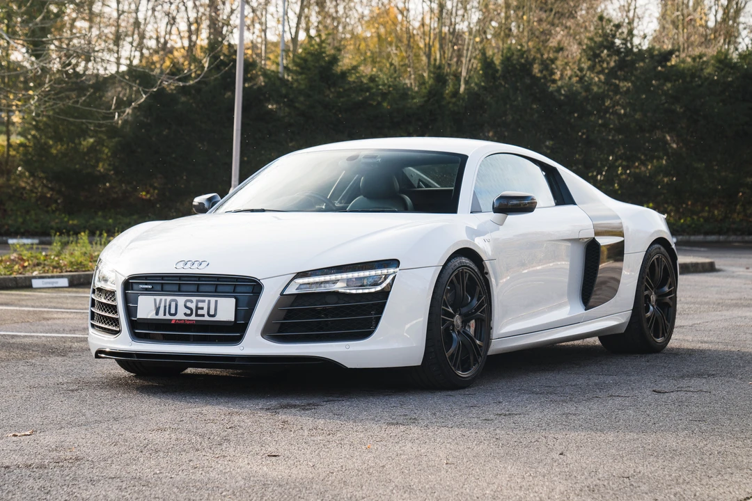 2014 Audi 42 R8 - Image 2 of 31