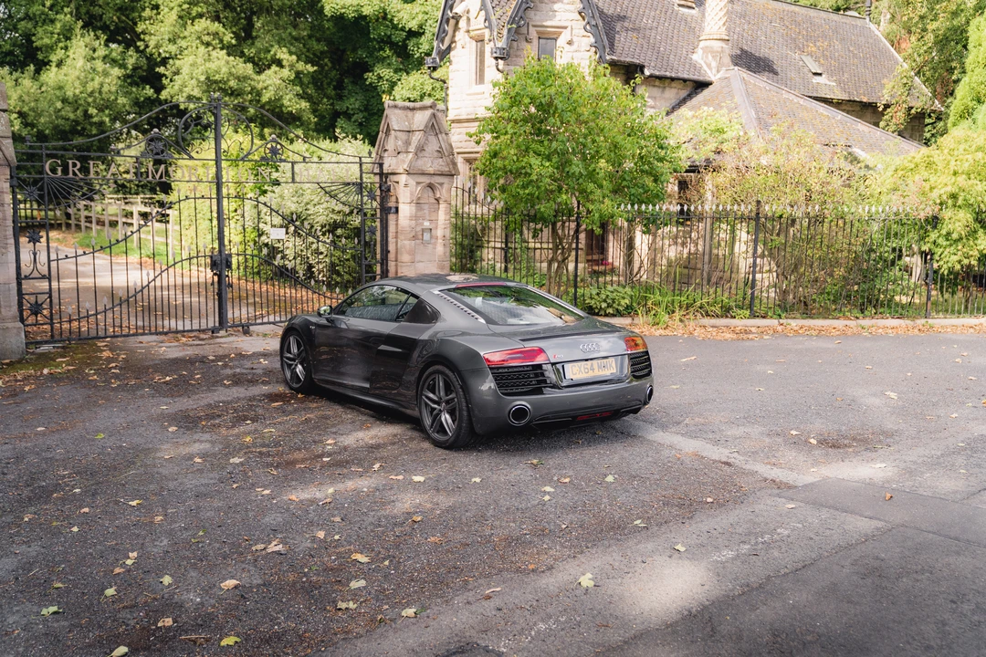 2014 Audi 42 R8 - Image 8 of 31